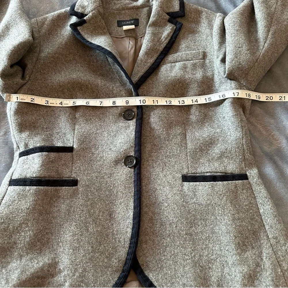 J. Crew Gray and Black Fitted Wool Blend Preppy Blazer Size 6